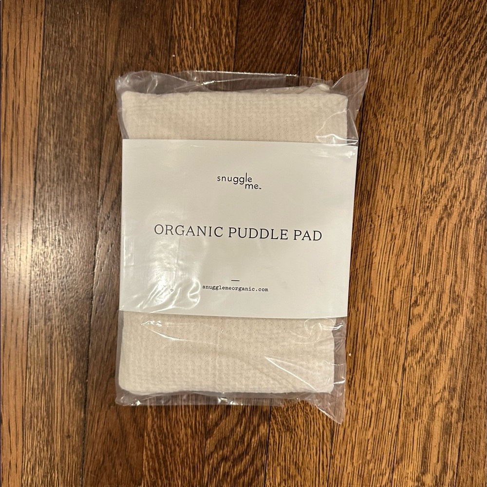 NIB Snuggle Me Puddle Pad for Infant Lounger